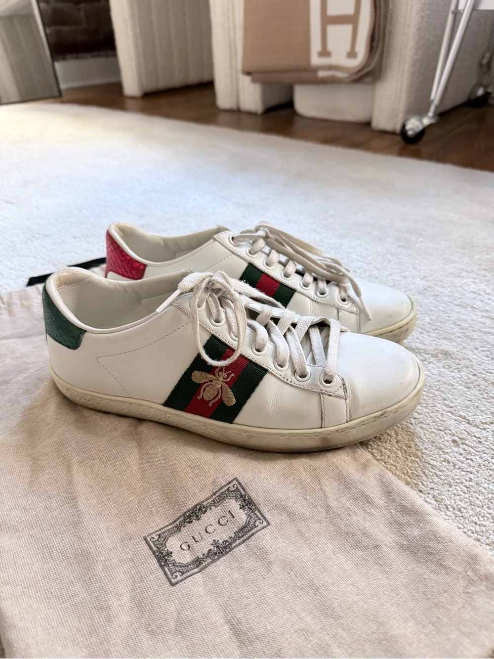 Women's Gucci Ace sneaker with bee